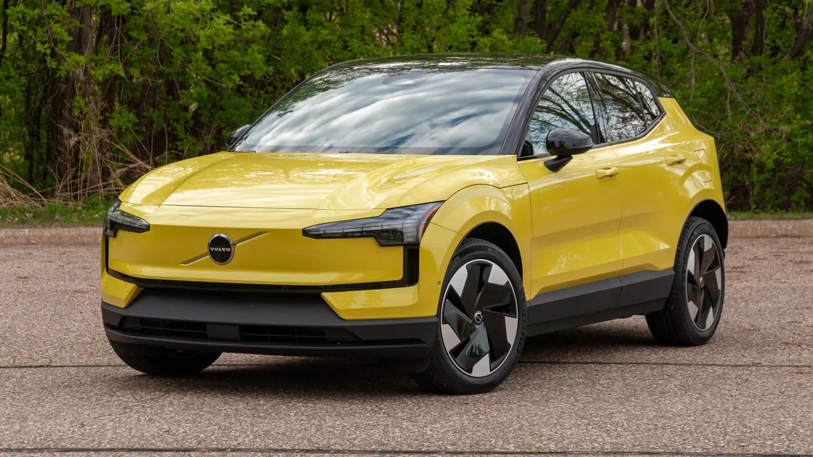 Що нового у Volvo EX30 та як змінилася модель?